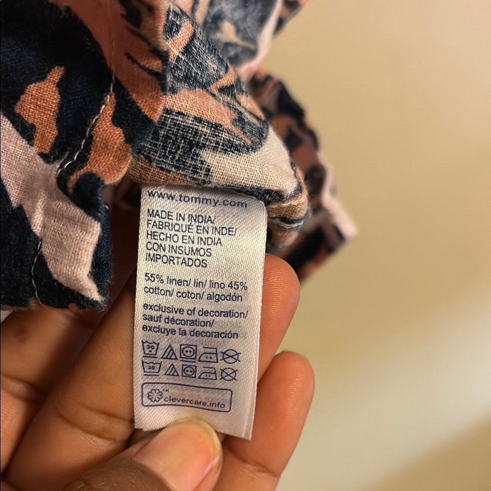 Tommy Bahama Black and Brown Casual Button Down Shirt - Picture 5 of 6